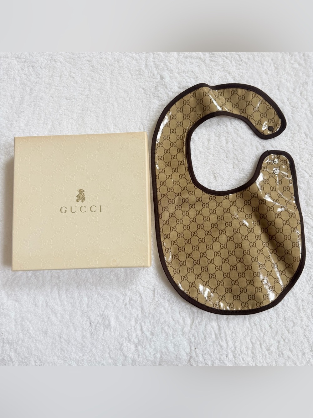Gucci Coated GG Canvas Bib Brown Cotton Baby Unisex Boy Girl Authentic Infant